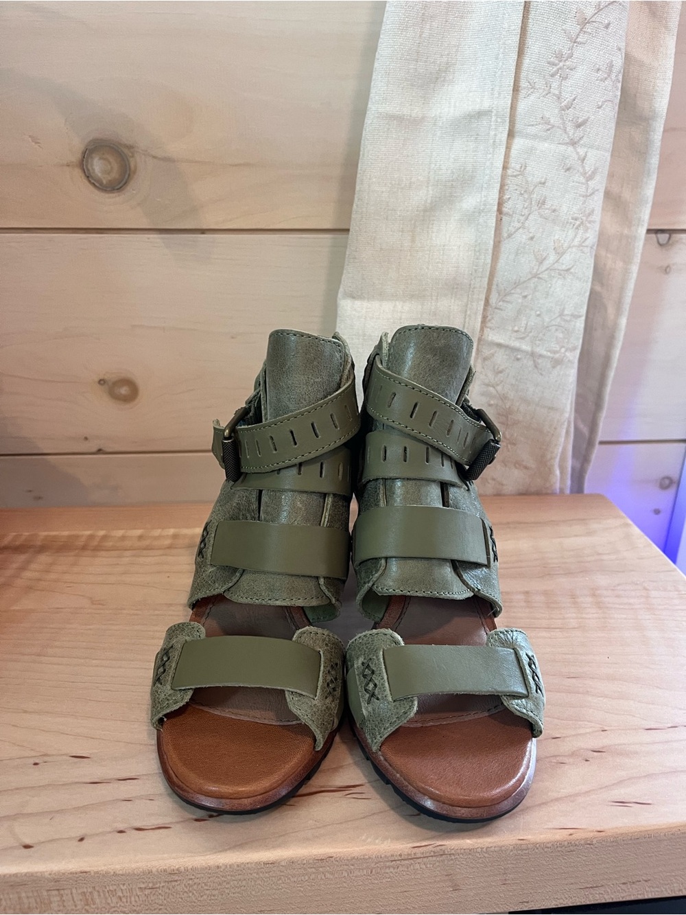 Sorel Olive Green Women's Multi-Strap Sandals